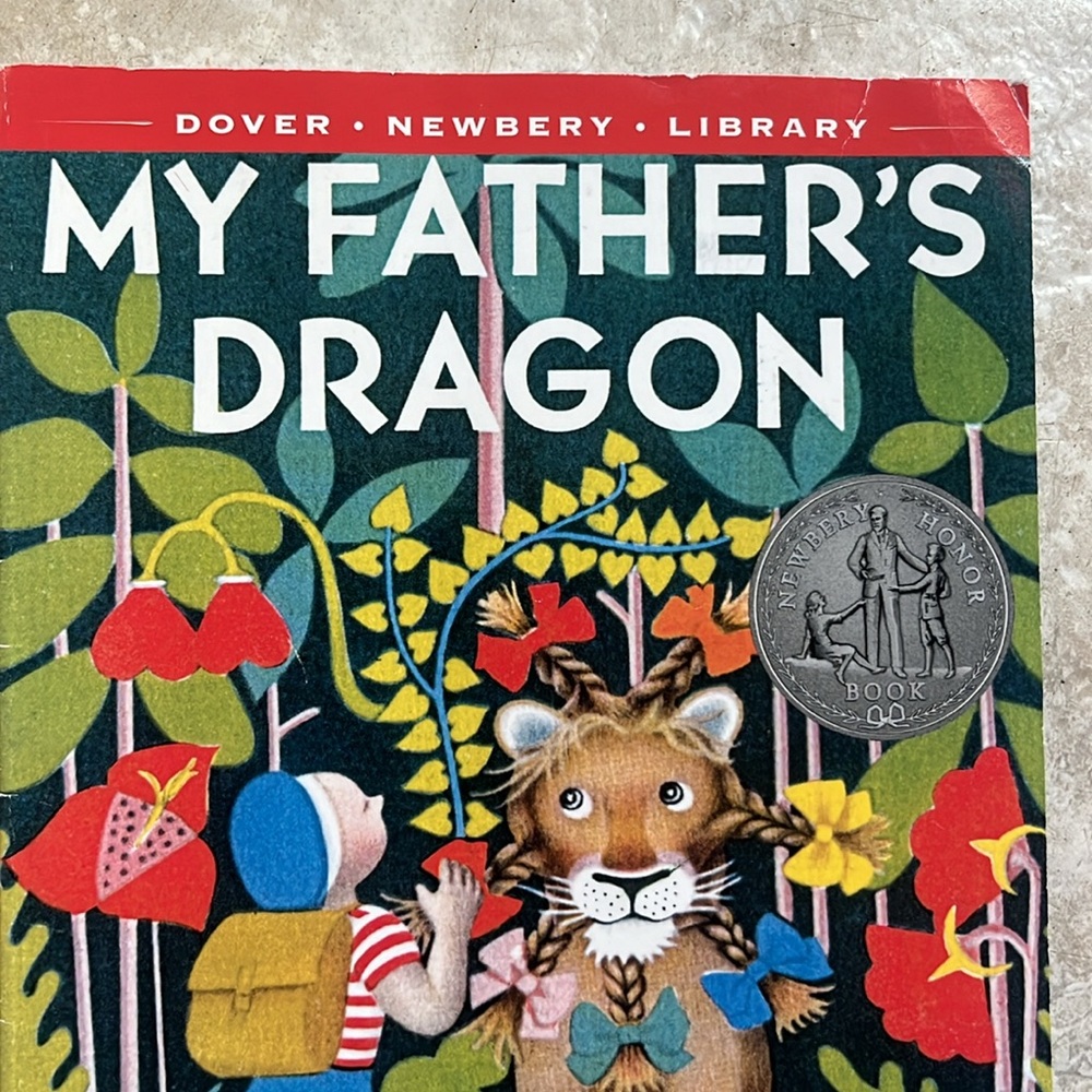 My Fathers Dragon. Written by Ruth Stiles Gannett. Paperback book. - Picture 3 of 9